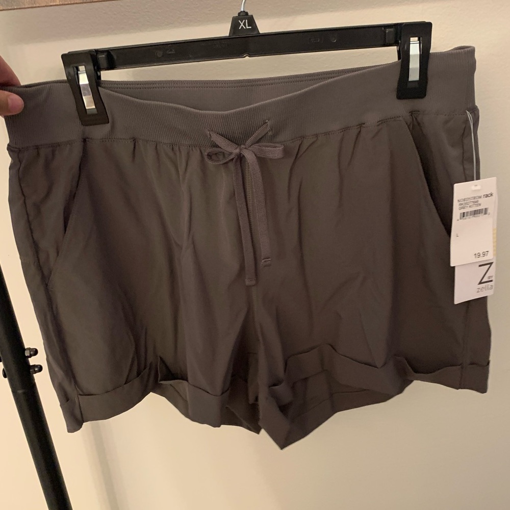 NWT Z by Zella Athletic Shorts